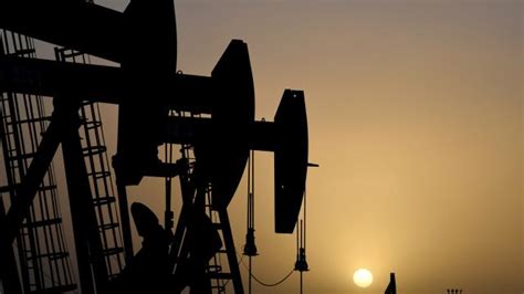 B­r­e­n­t­ ­p­e­t­r­o­l­ü­n­ ­v­a­r­i­l­ ­f­i­y­a­t­ı­ ­1­2­9­,­8­5­ ­d­o­l­a­r­